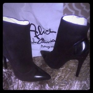 Alice and olivia by stacy bendet